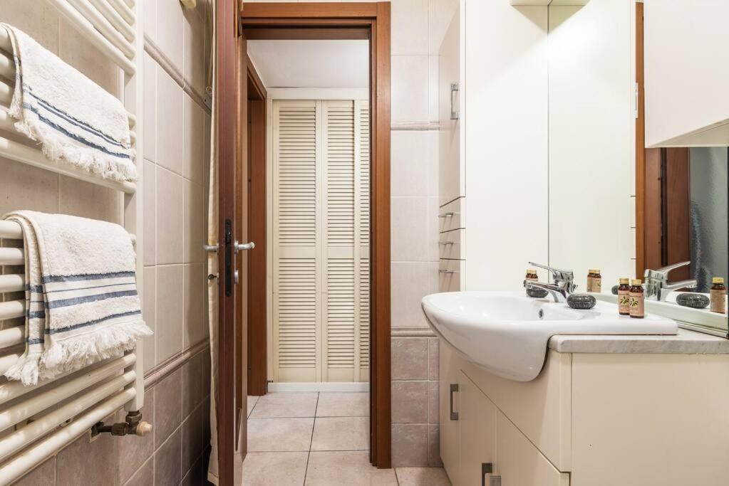 Anna E Tino Flexyrent Apartment Milán Exteriér fotografie